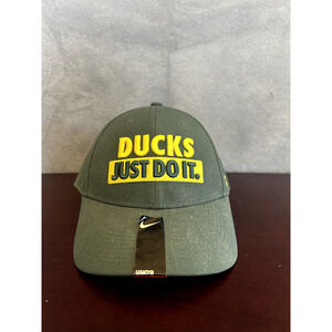 Nike DRI-FIT Ducks Just Do It Hat Color Green Nike Swoosh